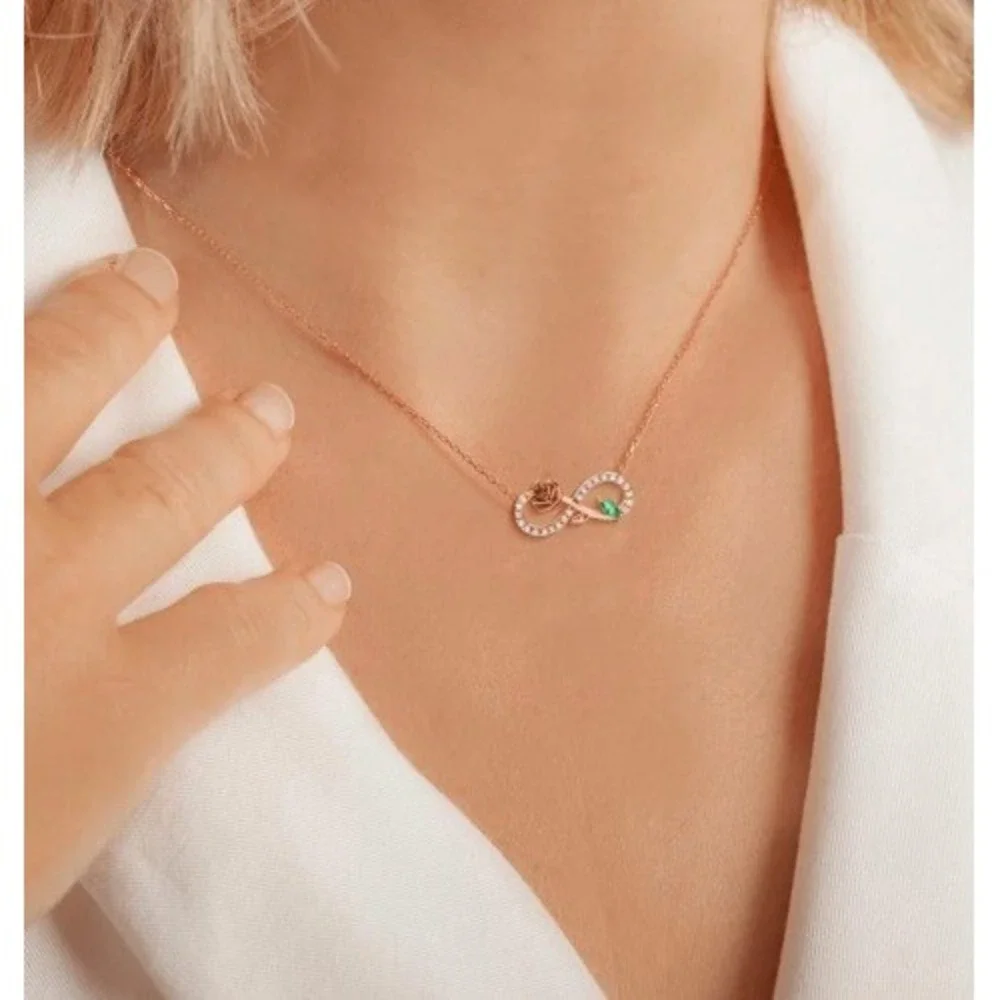 NWB Joyen Women Gold‎ Pendant Necklace with Cubic Zirconia for Wife Girlfriend